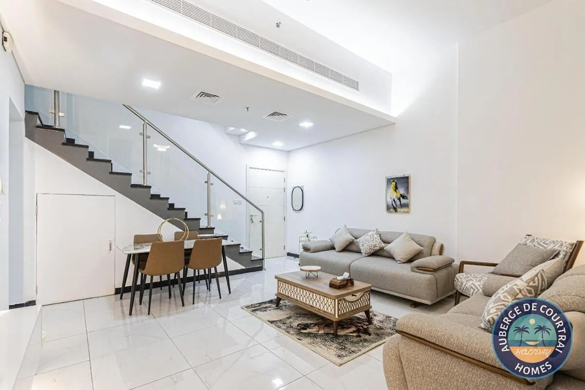 2Br Duplex Stunning Views,Near Circle Mall & Park Dubai 0*,